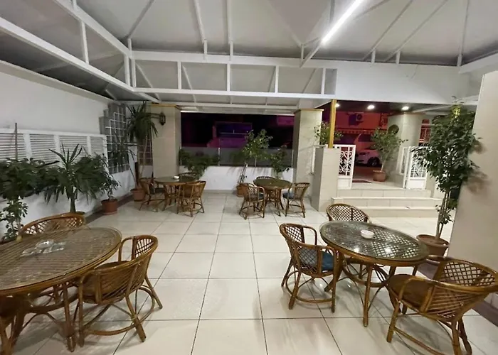 Denizhan Hotel
